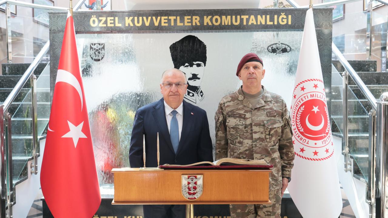 Bakan Güler, Özel Kuvvetler Komutanlığı İhtisas Kursu Kapanış Töreni'ne katıldı