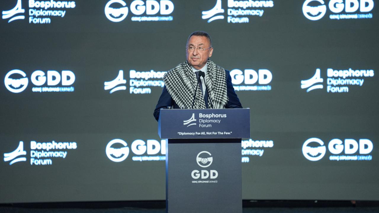 TBMM Dışişleri Komisyonu Başkanı Oktay: Diplomatik ağımız, Sayın Cumhurbaşkanımızın yürüttüğü lider diplomasisiyle birleşmiştir