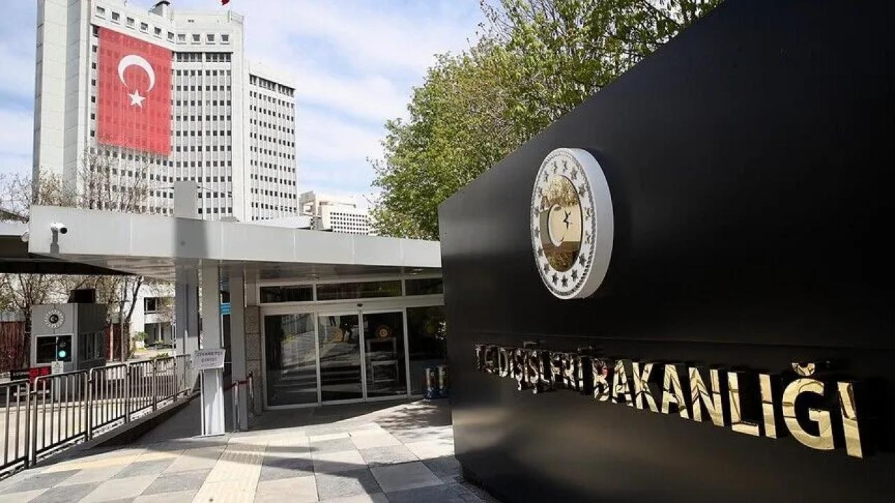 Türkiye, Endonezya'daki depremlerin neden olduğu can kayıpları nedeniyle derin üzüntü duyuyor