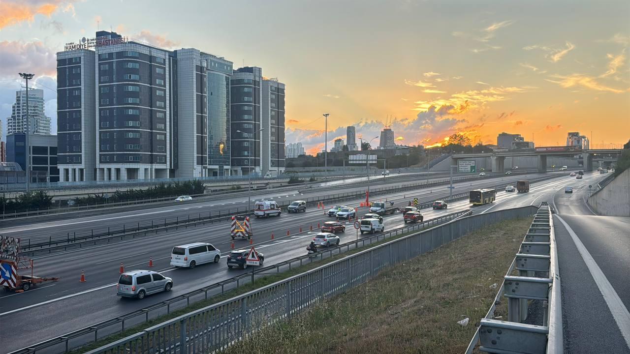 İstanbul'da bazı yollar trafiğe kapatıldı