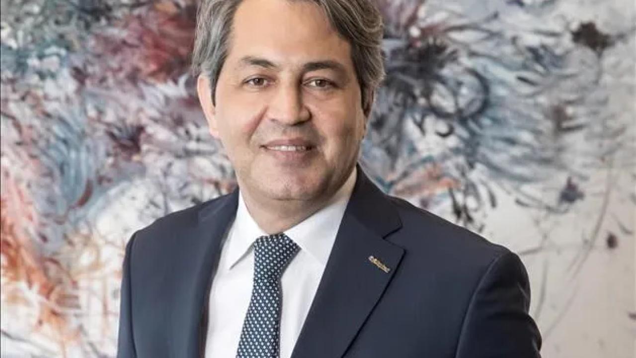 Yapay zeka destekli iş fikirleri geliştiren gençler FRWRD AI Akademisi'nde buluştu