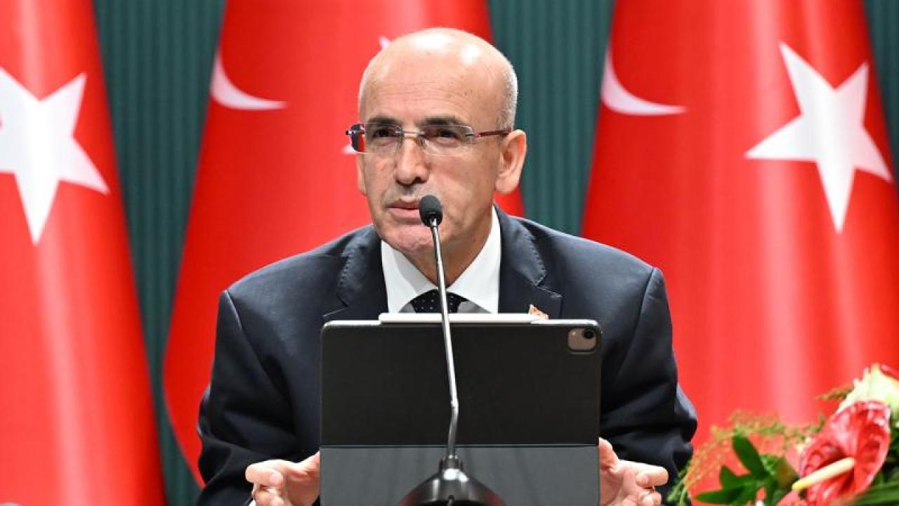 Hazine ve Maliye Bakanı Şimşek, ikinci çeyrek iş gücü istatistiklerini değerlendirdi