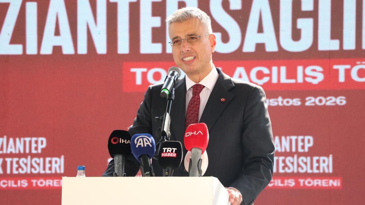 Sağlık Bakanı Memişoğlu: Ülke genelinde 1774 gebe okulumuzda sadece son bir yılda yaklaşık 1 milyon anne adayımıza destek olduk