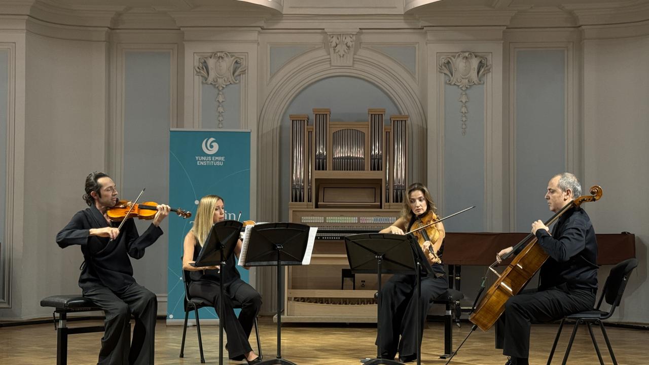 Türk sanatçılar Moskova'da Türk ve Rus bestecilerin eserlerini seslendirdi