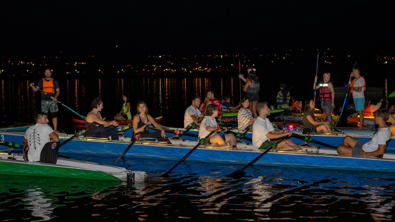 Ankara Mogan Gölü'nde su sporlarına yönelik gece etkinliği düzenlendi