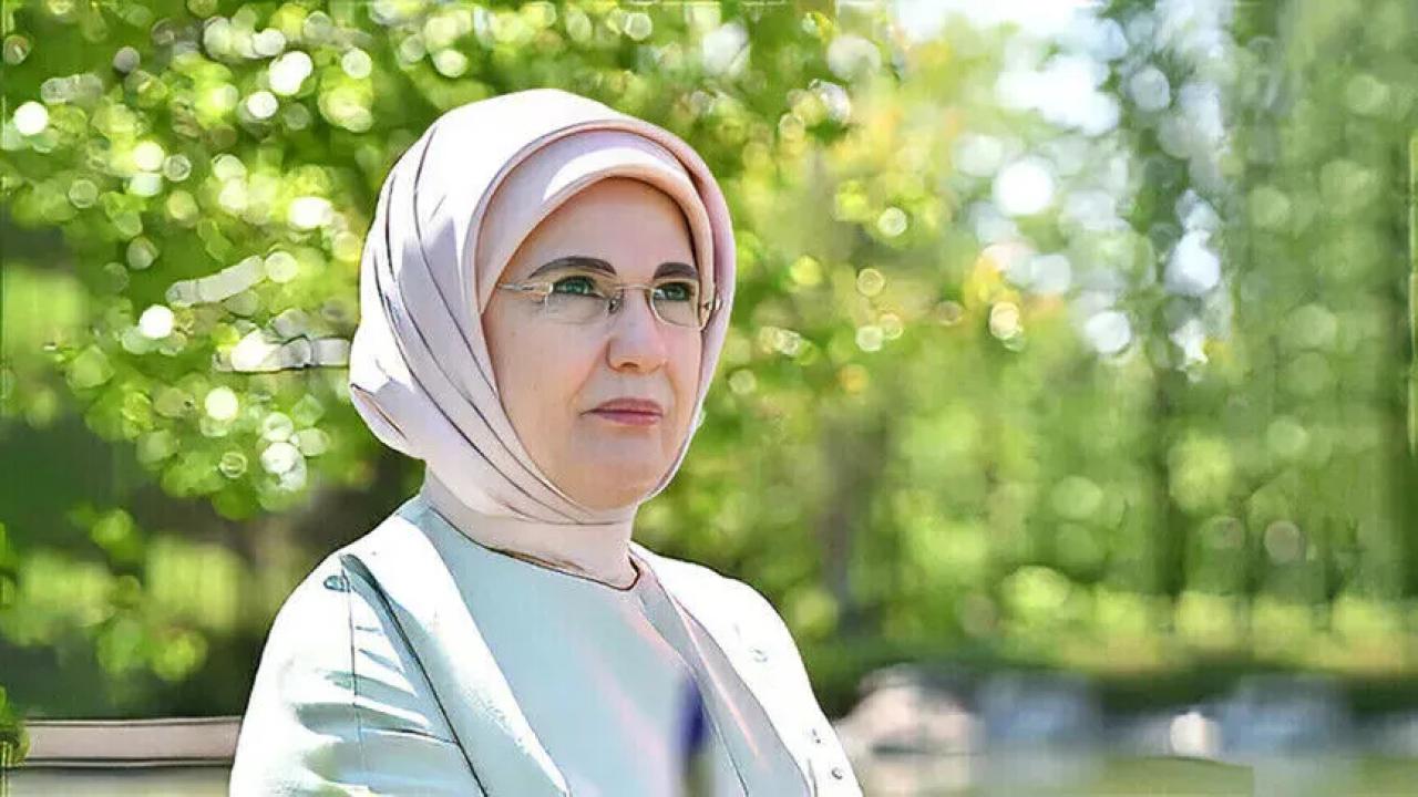 Emine Erdoğan'dan Mevlit Kandili mesajı