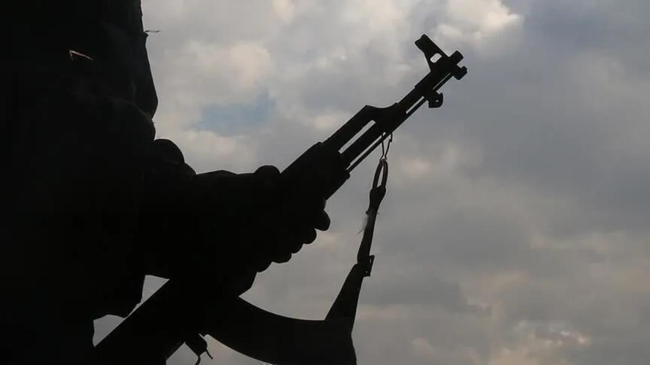 Terör örgütü YPG’den "kendisini feshettiğine" ilişkin açıklama