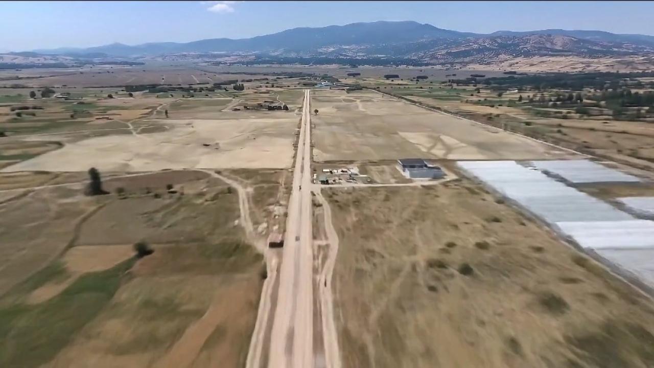 Kütahya'daki Simav Jeotermal Isıtmalı Sera Organize Tarım Bölgesi üretime hazır