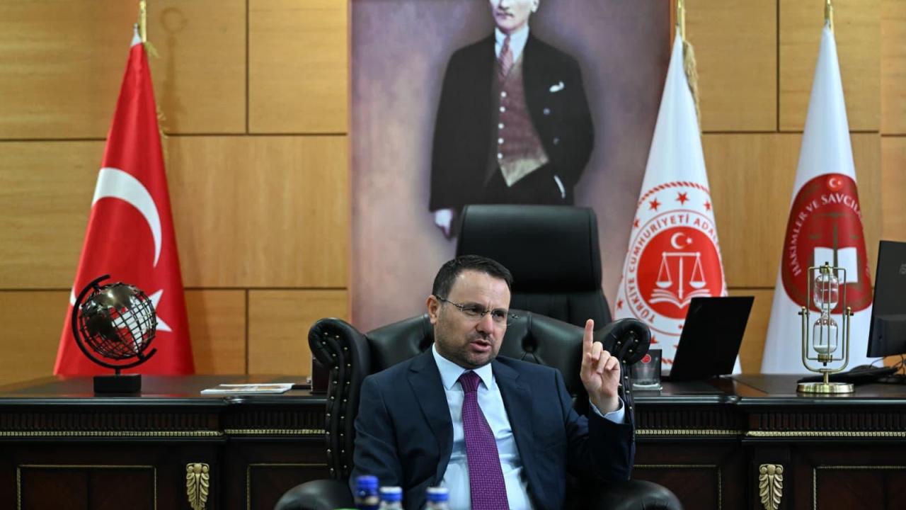 Adalet Bakanı Gürlek, Ankara Batı Adliyesi'ni ziyaret etti