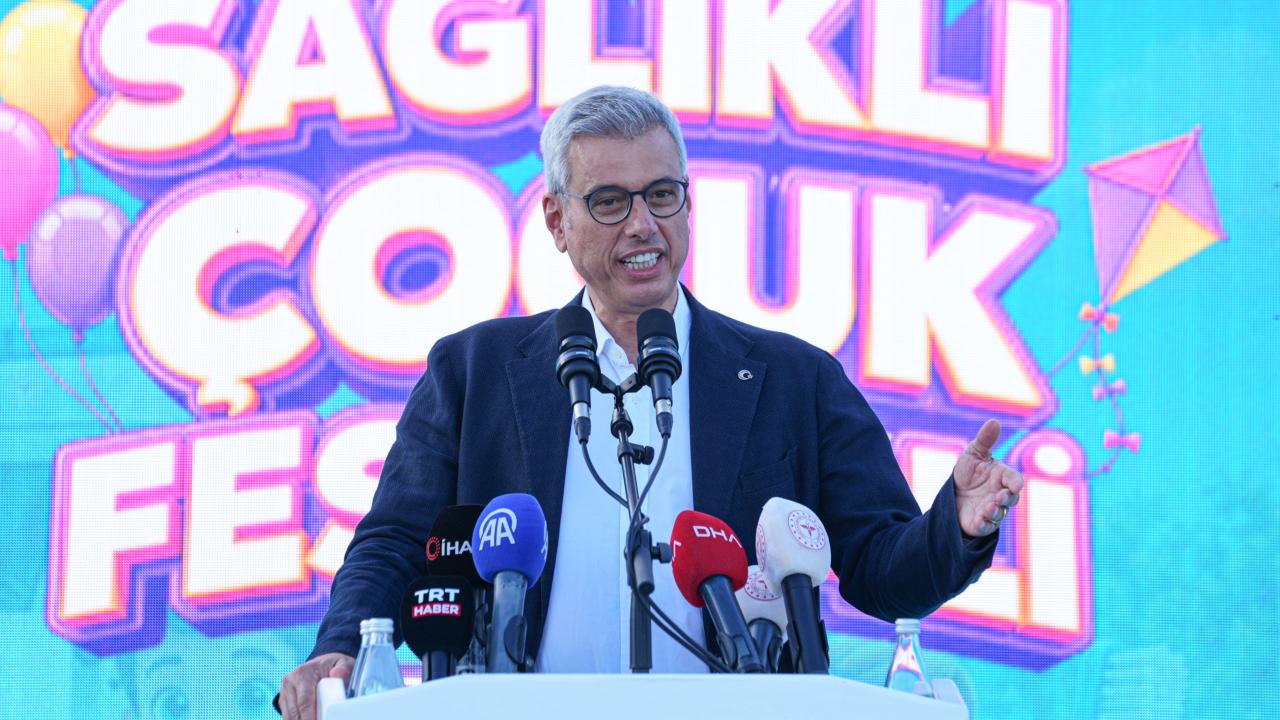 Sağlık Bakanı Memişoğlu "Sağlıklı Çocuk Festivali"ne katıldı