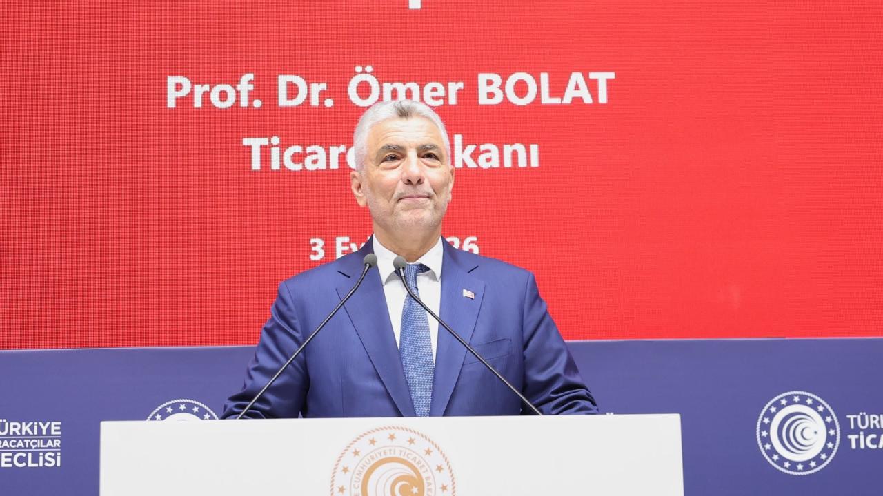 Ticaret Bakanı Bolat, Ağustos ayı dış ticaret verilerini açıkladı