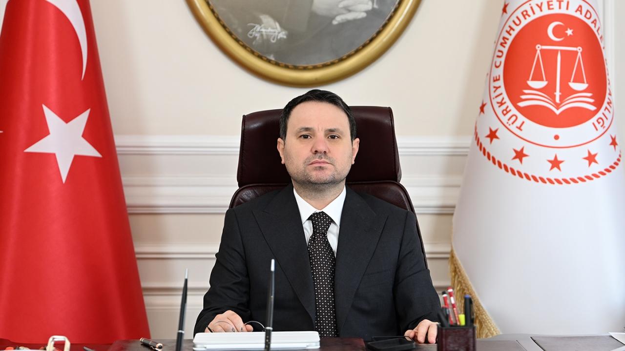 Adalet Bakanı Gürlek, derbi öncesi yasa dışı bahis operasyonu düzenlendiğini duyurdu