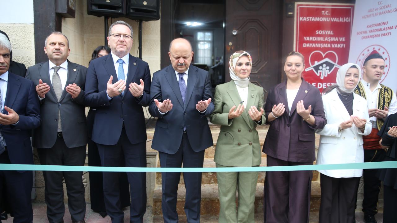Aile ve Sosyal Hizmetler Bakanı Göktaş, Kastamonu'da ADEM açılışına katıldı