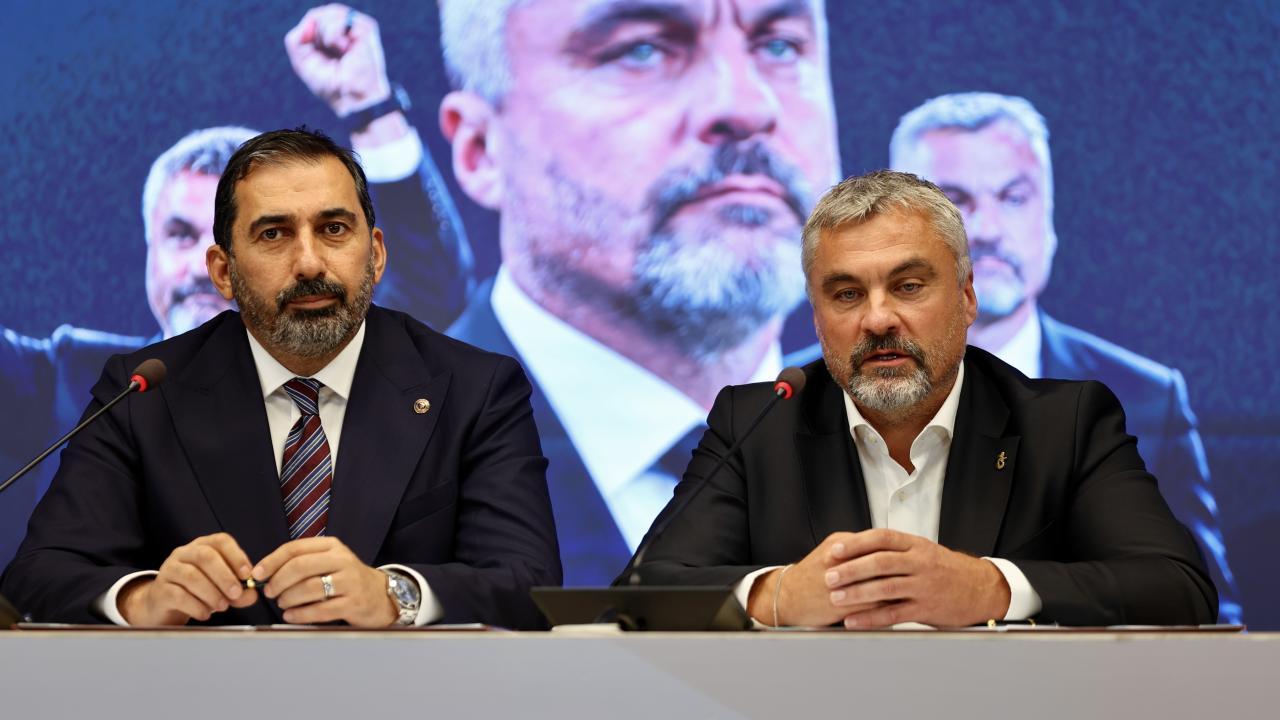 Trabzonspor'da teknik direktör Thomas Reis için imza töreni düzenlendi