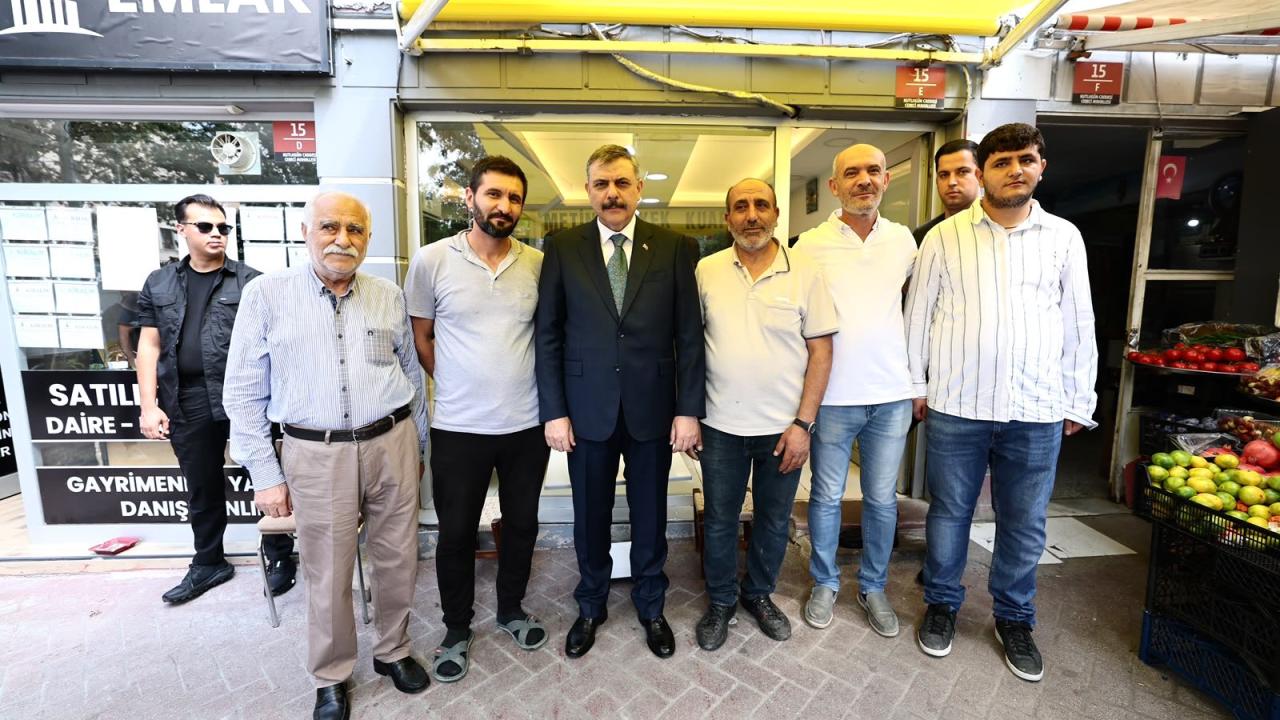 İçişleri Bakanı Çiftçi Ankara'da esnafı ziyaret etti