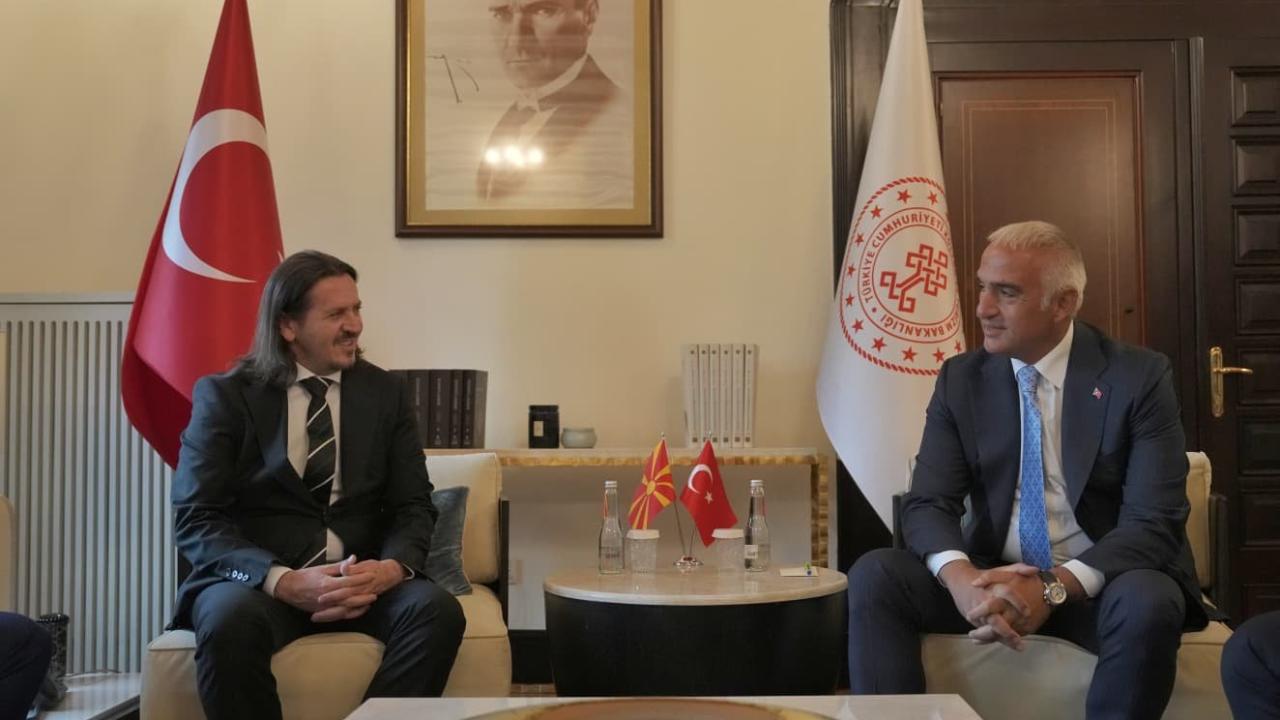 Kültür ve Turizm Bakanı Ersoy, Kuzey Makedonyalı mevkidaşı Sedat Süleymani ile görüştü