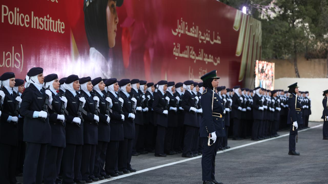 Suriye İçişleri Bakanlığına bağlı Kadın Polis Akademisi ilk mezunlarını verdi
