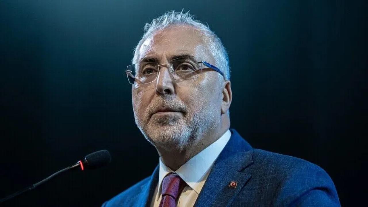 Bakan Işıkhan: Her şey insanın refahı, her şey insanın mutluluğu için olmalı