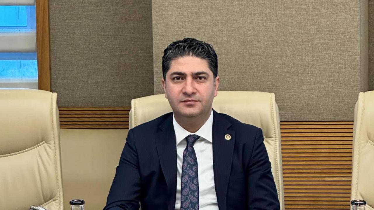 MHP'li Özdemir, kaçak durumdaki Cafer Mahiroğlu ve Burak Akbay'ı hatırlattı: Yasal inceleme zorunlu bir haldir