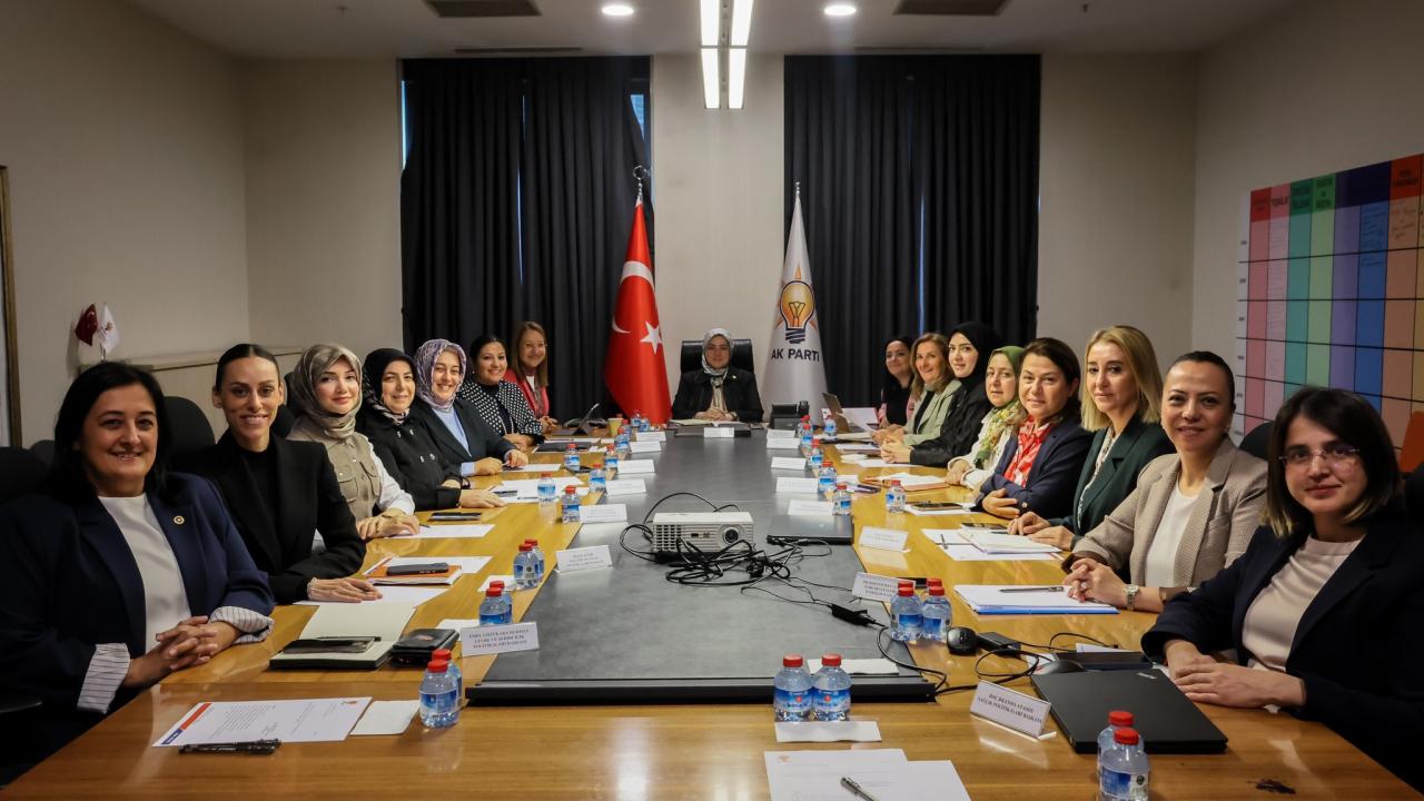AK Parti Kadın Kolları MYK toplantısı gerçekleştirildi