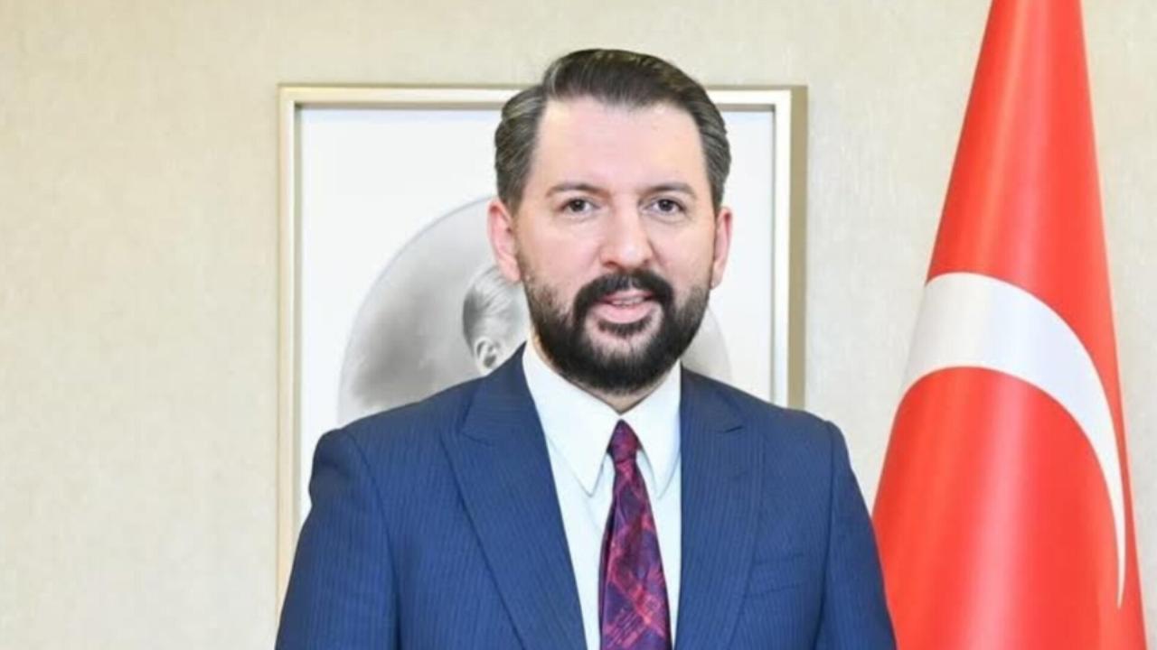 Gazeteci Ferhat Murat'tan Özgür Özel'e Emirgan villaları ve kamulaştırma hatırlatması