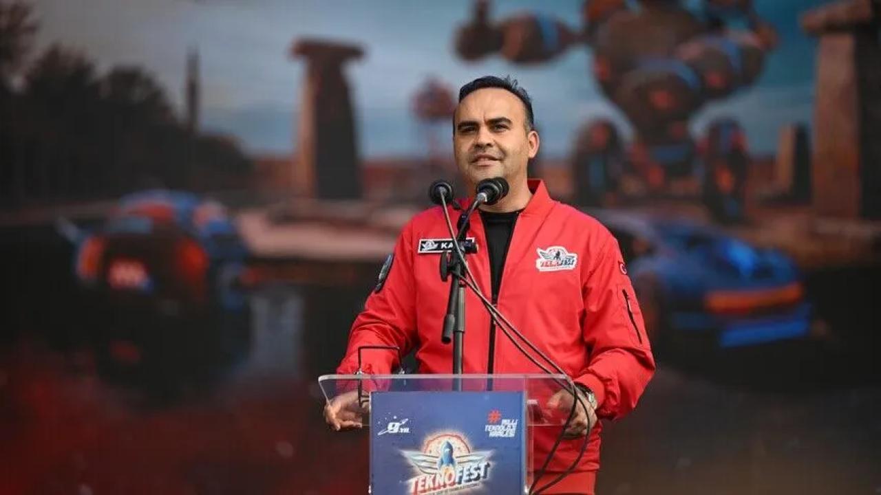 Bakan Kacır: Dünyanın en ileri çalışmalarına Türkiye'nin imzasını atacağız