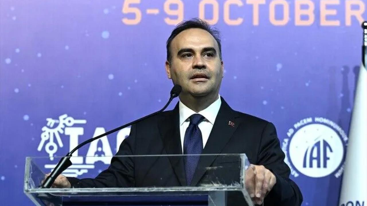 Bakan Kacır: Sürdürülebilir uzay ekosistemi geliştiriyoruz