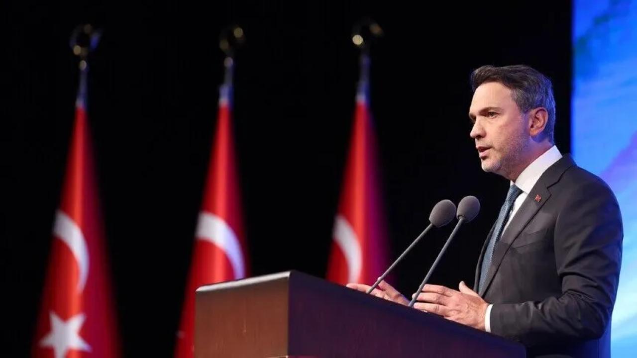 Bakan Bayraktar: Güneş ve rüzgâr enerjisinde tüm zamanların aylık rekoru kırıldı