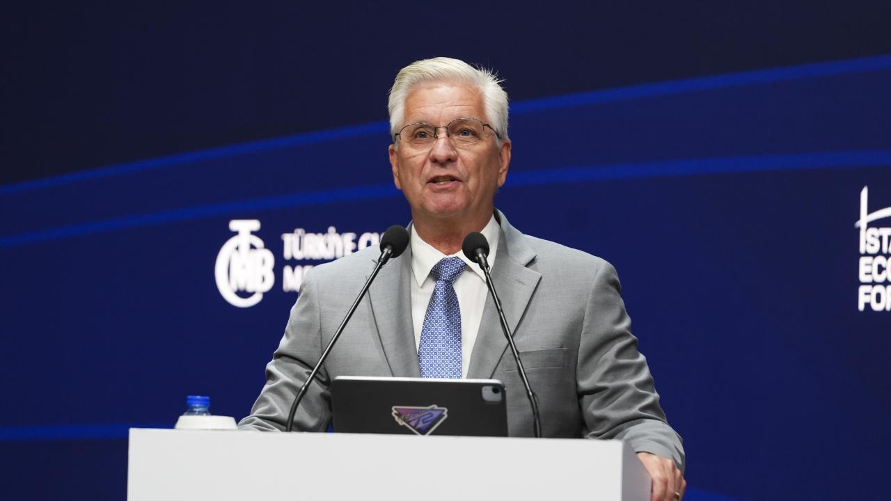 Fed Yönetim Kurulu Üyesi Waller'dan İstanbul Ekonomi Forumu'nda ilave faiz artışı sinyali