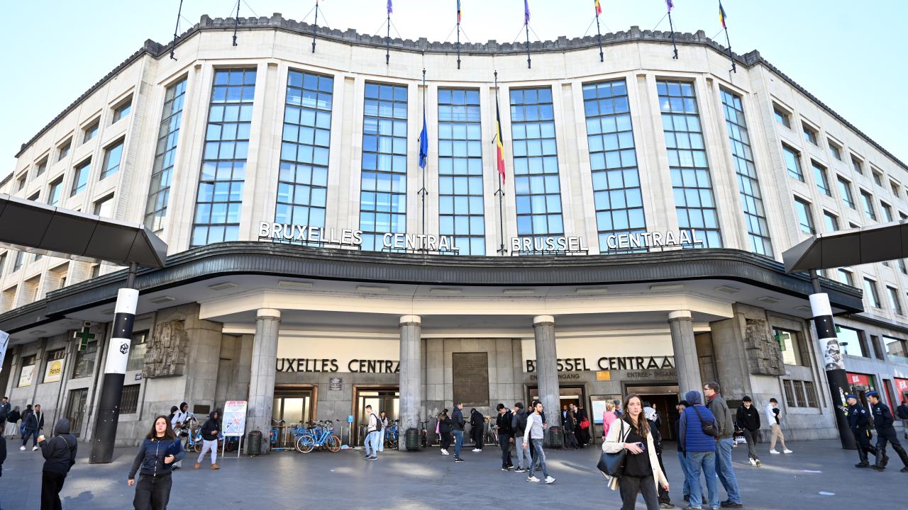 Belçika'da kamu çalışanları greve gitti