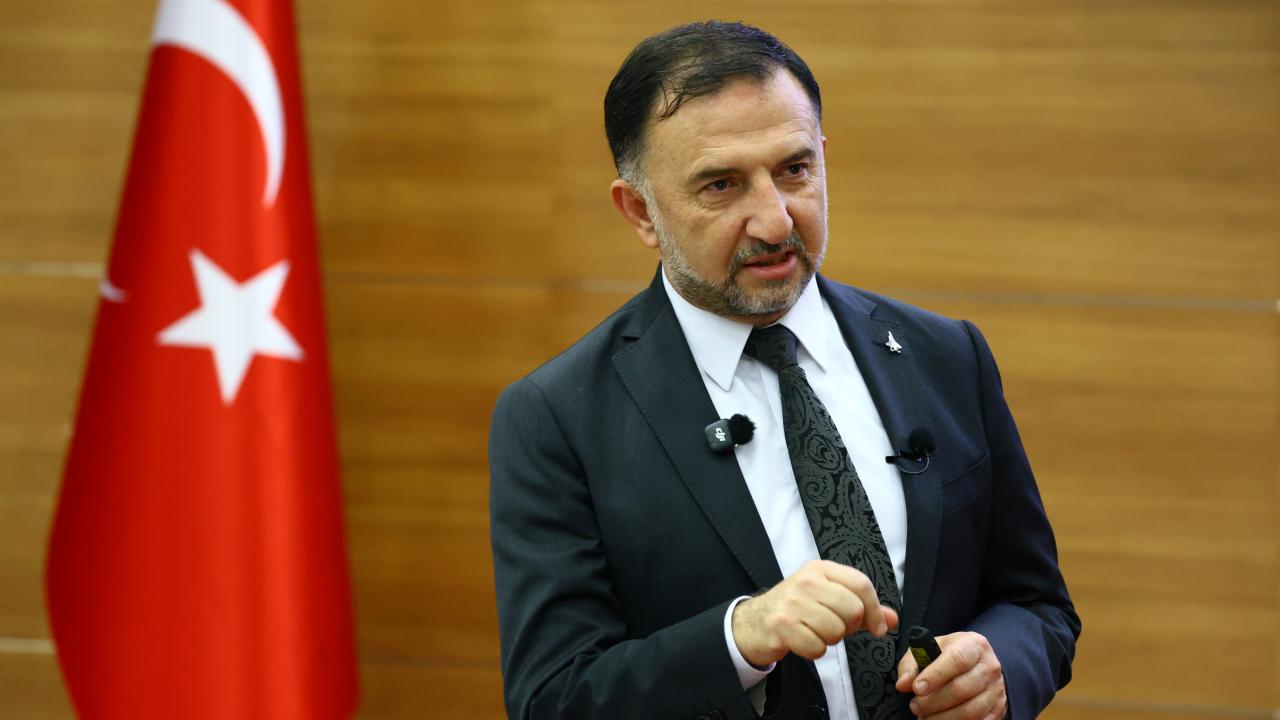 TUSAŞ Genel Müdürü Demiroğlu, Kastamonu'da üniversite öğrencileriyle bir araya geldi: