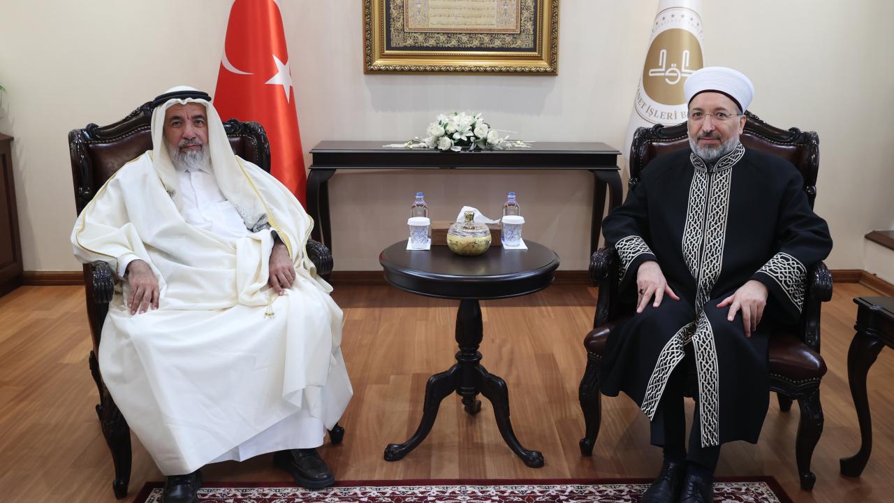 Diyanet İşleri Başkanı Arpaguş, Katar Vakıflar ve İslam İşleri Bakanı Ghanim ile görüştü