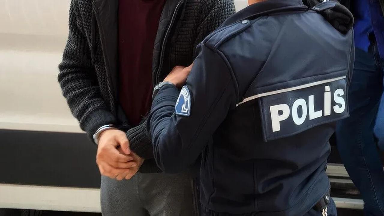 İstanbul'da yasa dışı bahis mesajlarıyla haksız kazanç sağladıkları belirlenen 24 şüpheli yakalandı