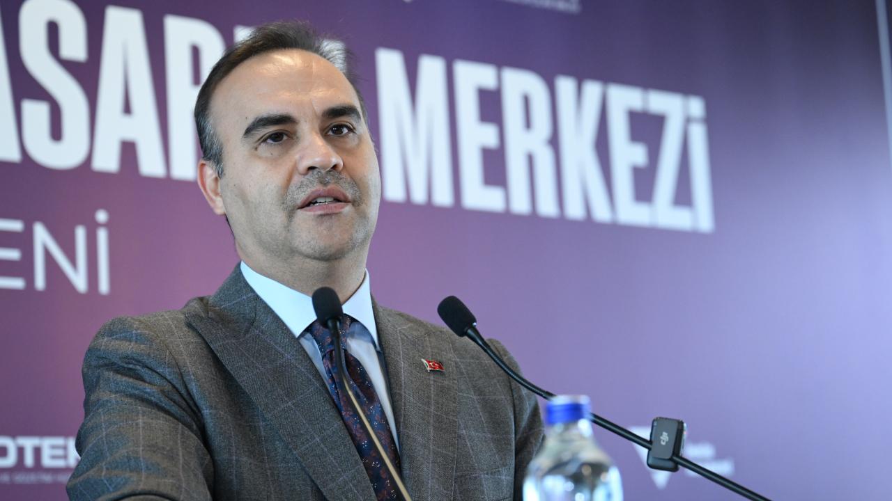 Bakan Kacır: 23 yılda tekstil ve hazır giyimde 1,7 trilyon liralık yatırımın önünü açtık