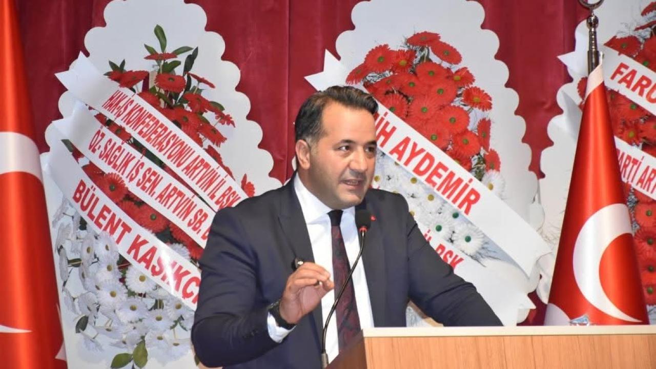 MHP'li Erdemir'den Remzi Çayır'a tepki: Milli Yol Partisi’ni kurar kurmaz kendisini CHP’nin kucağında bulmuş adamın kendisinden haberi yok