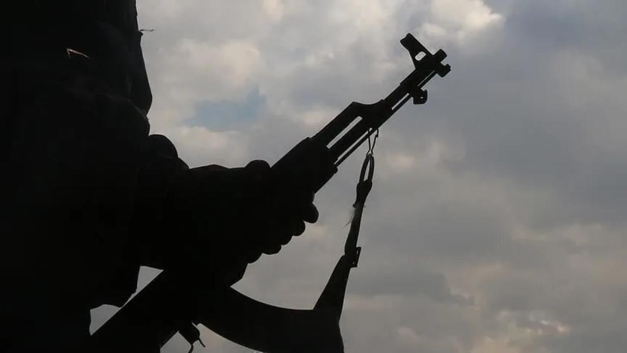 Terör örgütü PKK'nın Sincar'daki uzantısı silah bırakarak Irak ordusuyla entegre edilecek