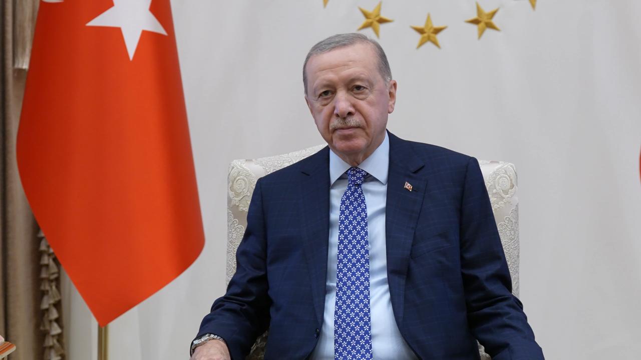 İspanya’daki tren kazasına Cumhurbaşkanı Erdoğan’dan geçmiş olsun mesajı